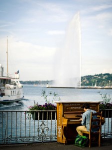 Play me, I'm yours Geneva - Photo © Sebastien Puiatti