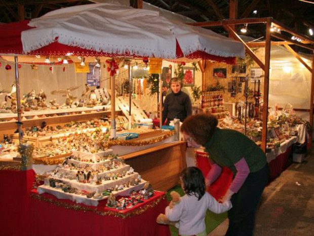 Grand Marché couvert de Noël - Halles CFF Morges © Sacha Fehlmann. Courtesy of Morges Tourisme.