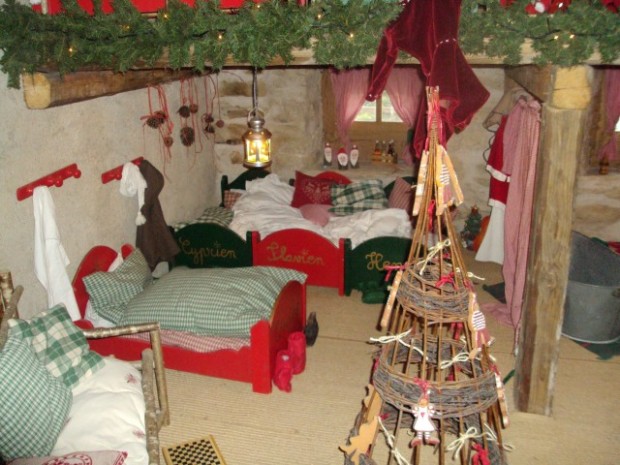 The elves' bedroom at Santa's house in Andilly - photo © genevafamilydiaries.net