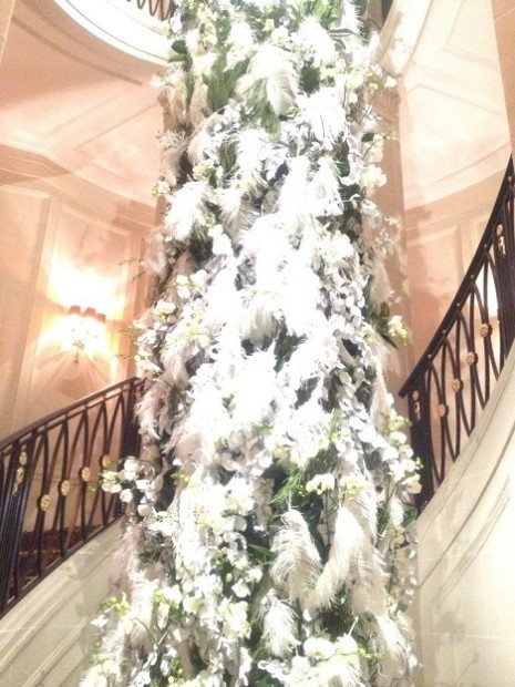 More Xmas decorations at the Four Seasons Hotel des Bergues Geneva © genevafamilydiaries.net