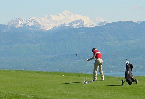 The golf parc. Photo © Parc Pré Vert Signal de Bougy