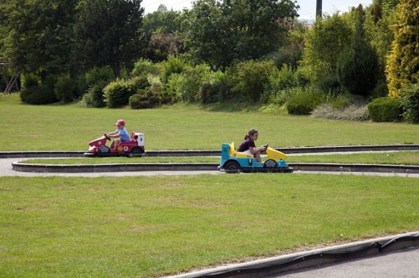 Coin mini cars are great fun! Photo © Parc Pré Vert Signal de Bougy