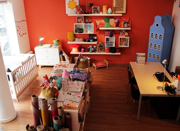 © 2014 Petit-toi store in Lausanne.