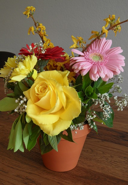 Flower arrangement made at the farm! Photo © genevafamilydiaries.net