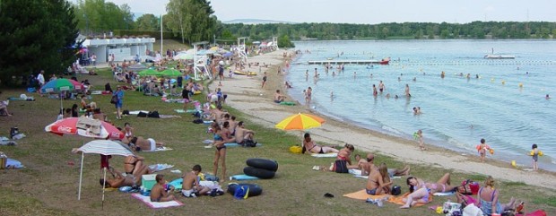 Plage de Divonne-les-Bains © comsports.fr