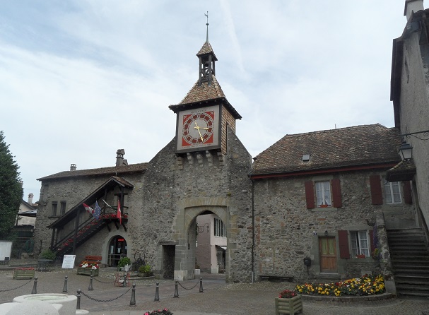 Swiss country charm in Saint-Prex. Photo © genevafamilydiaries.net