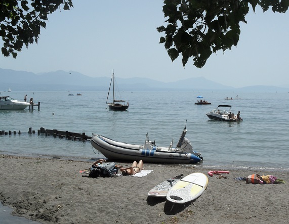 Plage de Préverenges Photo © genevafamilydiaries.net