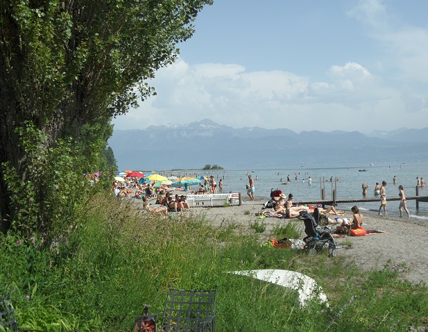 Plage de Préverenges Photo © genevafamilydiaries.net