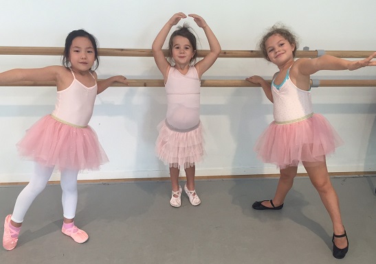 Mini Ballet at Simply Theatre - photo © Simply Theatre Academy