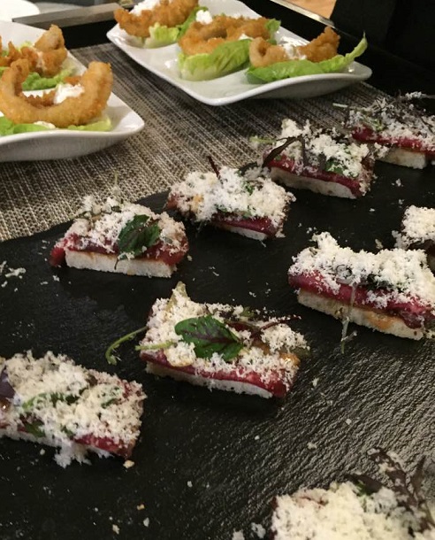 Perches croustillantes & carpaccio. Photo © 2016 genevafamilydiaries.net